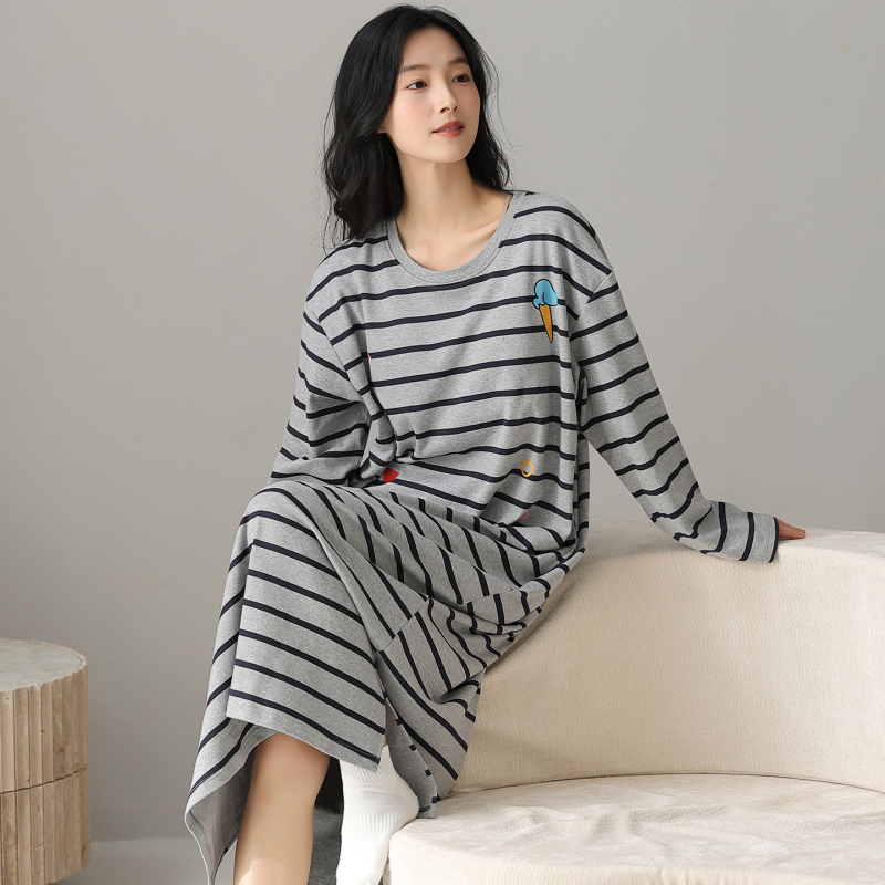 Νυχτικό φόρεμα από 100% βαμβάκι με μακριά μανίκια – στρογγυλός λαιμός, αναπνεύσιμη, μακριά φούστα, κατάλληλο για εξωτερική χρήση, φθινόπωρο 2025, μεγάλα μεγέθη