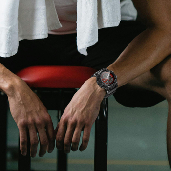 LOKMAT Attack GT smartwatch outdoor cu apelare Bluetooth, busolă încorporată și lanternă; Android compatibil; monitorizare sănătate (ritm cardiac, tensiune arterială, SpO2, somn); încărcare magnetică cu baterie de 300 mAh