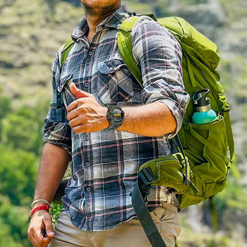 LOKMAT Attack GT smartwatch outdoor cu apelare Bluetooth, busolă încorporată și lanternă; Android compatibil; monitorizare sănătate (ritm cardiac, tensiune arterială, SpO2, somn); încărcare magnetică cu baterie de 300 mAh