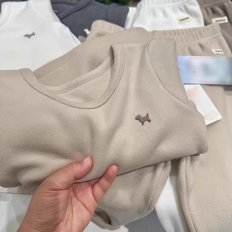 Детски пижамен комплект от велурено топло облекло - унисекс, две части, есенно-зимно, карикатурен принт, полиестер 85%