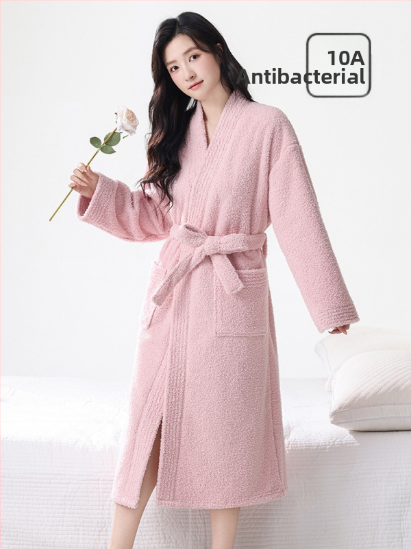 Set de halat lung pentru toamnă-iarnă, din semi-catifea, căptușit cu fleece coral, grosime 251–300 g/m², decolteu în V, mâneci lungi