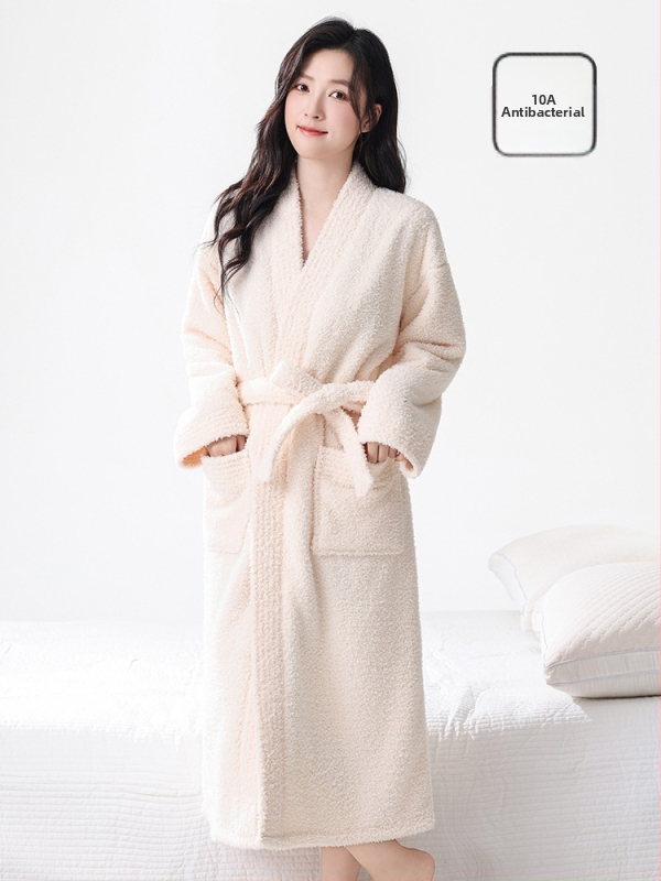 Set de halat lung pentru toamnă-iarnă, din semi-catifea, căptușit cu fleece coral, grosime 251–300 g/m², decolteu în V, mâneci lungi