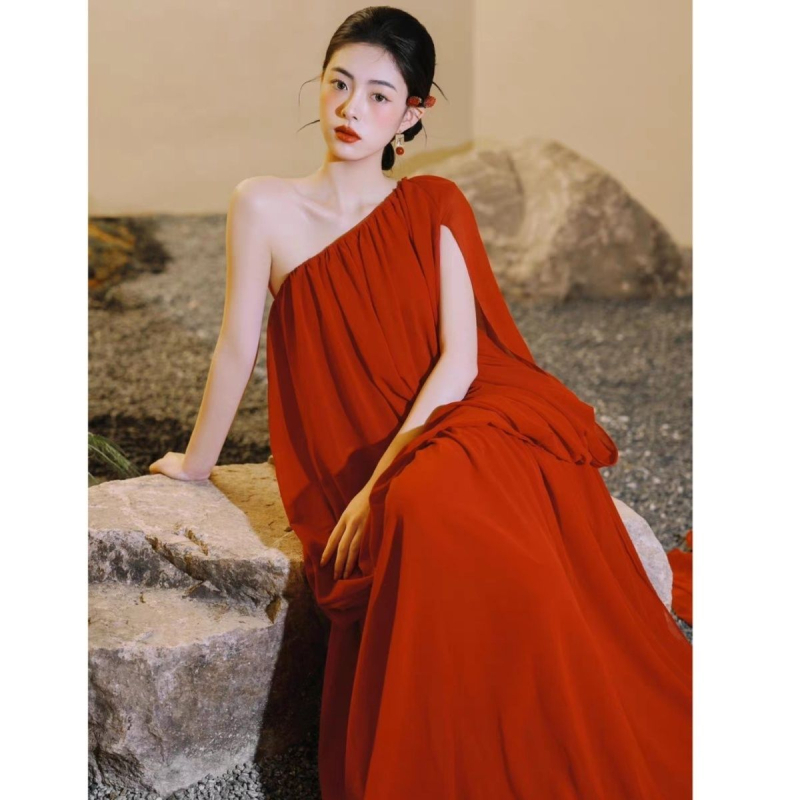 Vieno pečių sužadėtuvių suknelė, A linijos siluetas, mini ilgis, Chenille-spandeksų mišinys, pavasaris 2024