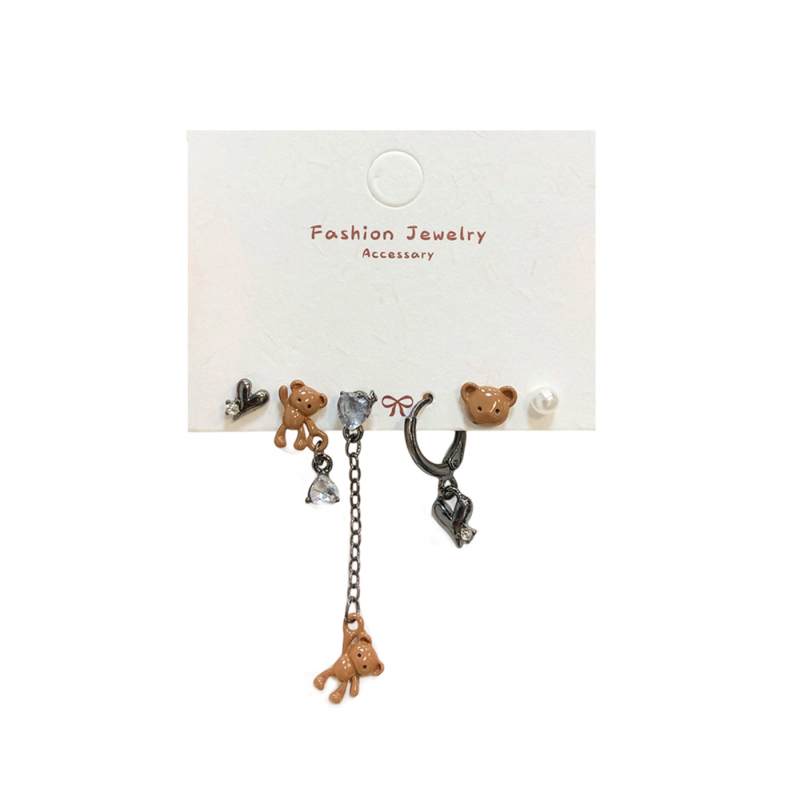 Aino auskarai – lydinys, su cirkoniu, širdies forma, animacinių personažų ir gyvūnų motyvai, tamsus vėjo stilius, moterims, rudens 2025 kolekcija.