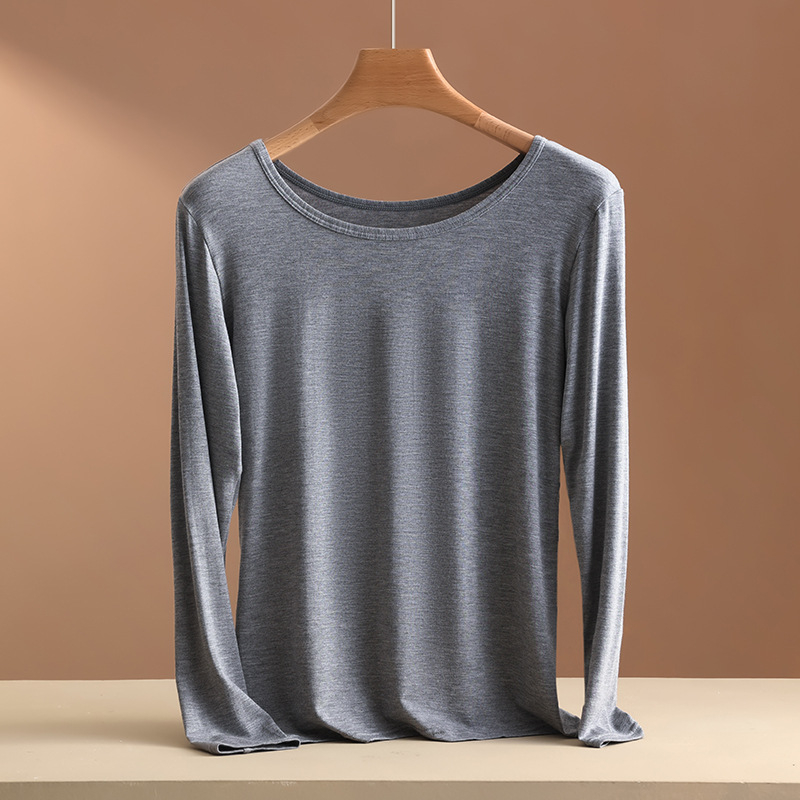 Ženska bazna majica od viskoze, dugi rukav, okrugli izrez, tanak materijal, oblikuje siluetu, može se nositi i kao vanjska odjeća