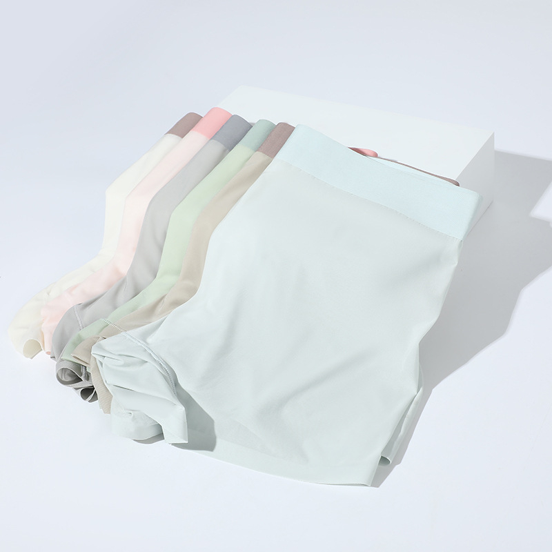 Muške bešavne boxerice od ice silk, srednji pojas, brzo sušeće, prozračne, oblikuju tijelo