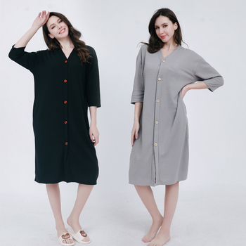 Ανδρική ολόσωμη πιτζάμα με ύφασμα βάφελ, V-λαιμό, 3/4 μανίκια, στυλ kardigan minimalist casual, μεσαίου μήκους, για όλο τον χρόνο ύπνου