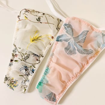 Férfi tangabugyi elülső zsebbel, antik stílusú romantikus dizájn, légáteresztő és testformáló anyag, alacsony derekú, virágos és állatos mintás, minden évszakban viselhető