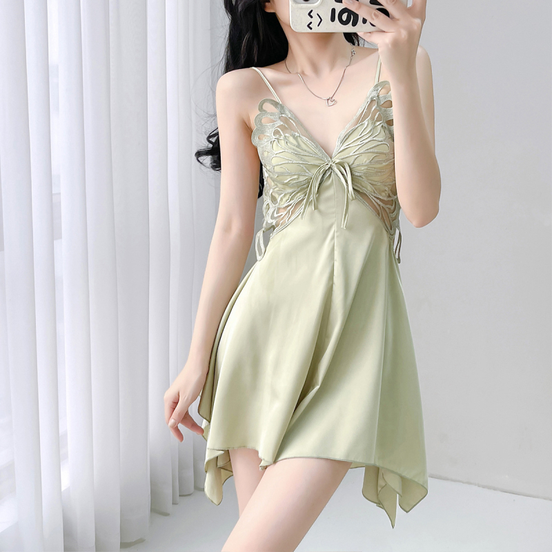 Καλοκαιρινό γυναικείο νυχτικό με ανοιχτή πλάτη και δαντέλα πεταλούδας, σατέν χιφόν, κοντό μήκος, μαξιλάρι στήθους, 80–90% πολυεστέρα