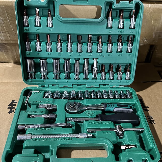 Комплект инструменти за ремонт на автомобили, 46 части, гнезда и гаечни ключове, мултифункционален