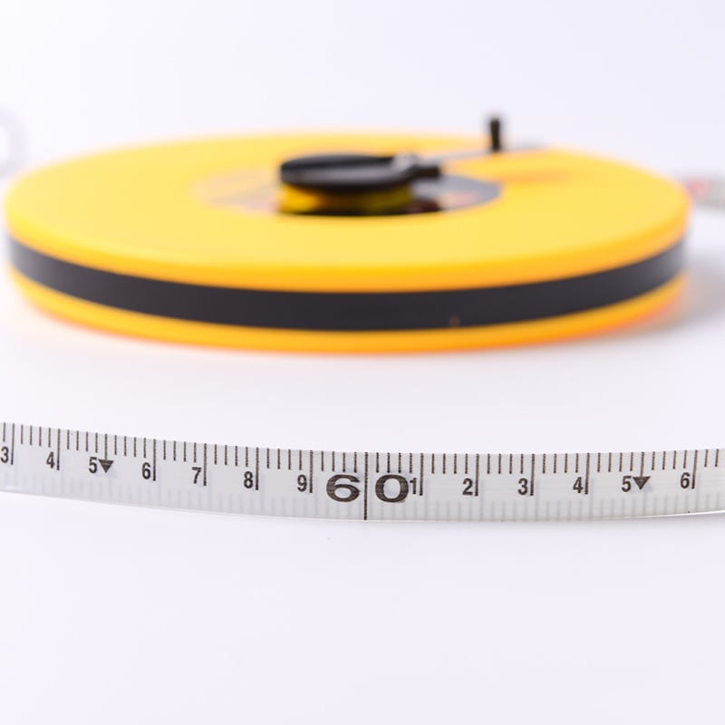 Μετροταινία Golden Kangaroo από ίνες γυαλιού για μετρήσεις σε εργοτάξιο, ξυλουργική και διακόσμηση. Μήκη 30 m, 50 m, 100 m. Συσκευασία 20 τεμάχια