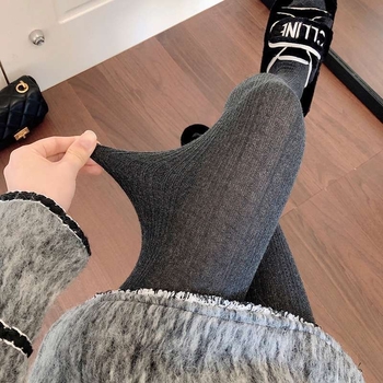 Sametist leggingid, paksud, triibuline muster, salendav efekts