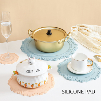 Silikoonist laualaluse matt, ümmargune, lillemustriga, Põhjamaade stiil, soojusisolaator