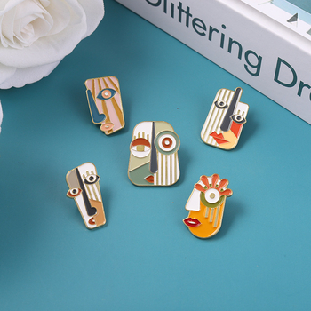 Брошка от сплав с маска на Пекинската опера – унисекс, геометричен дизайн, електроплатена