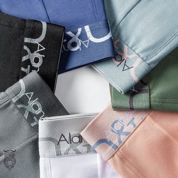 Férfi pamut boxerek, varrás nélküli, lélegző, középmagas derekú, 95–100% pamut, minden évszakra