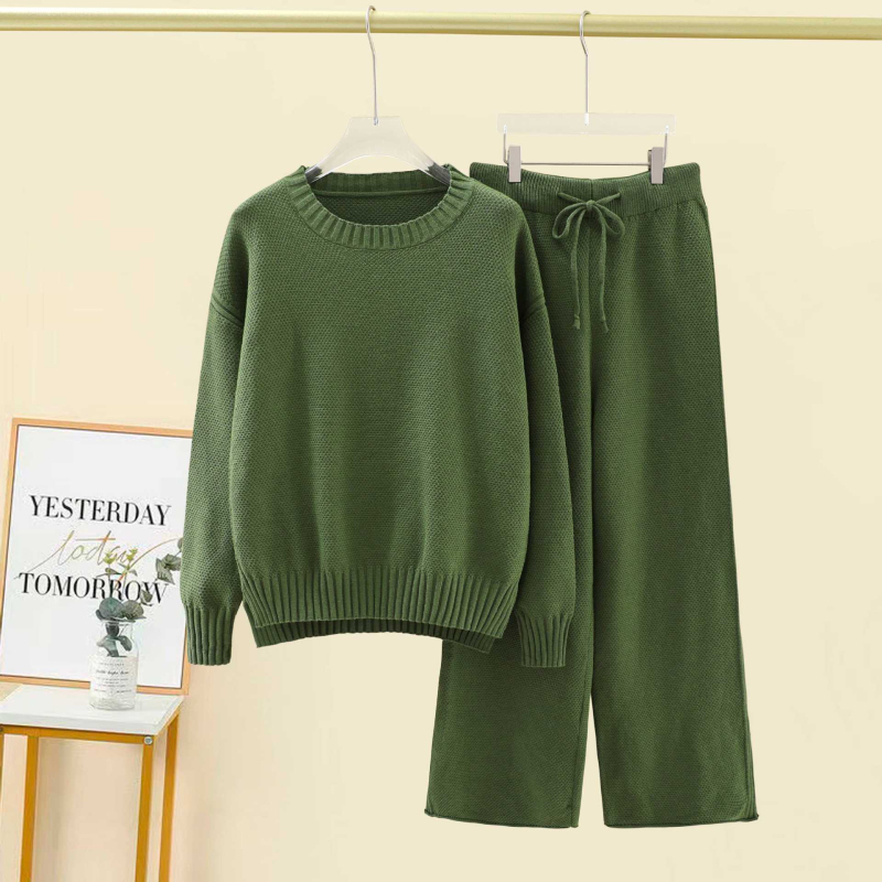 Ženski pleteni casual dvodijelni set s udobnim puloverom i широким hlačama.