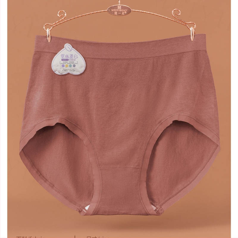 Безшевни дамски бикини с висока талия, дишащи, основна материя: регенерирана целулоза 70–80%, подплата на чатала: регенерирана целулоза 70–80%, прежда 61–70d, подходящи за всички сезони