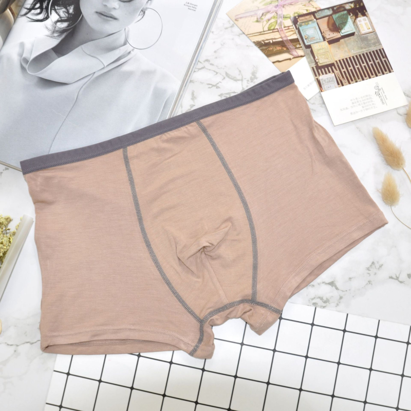 Modal férfi boxeralsó, lélegző, U-formájú zsebbel, középmagasságú, kötött anyag