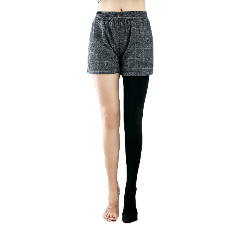 Női alakformáló harisnya, közepes vastagságú, 80% len anyag, egyszínű mintázat