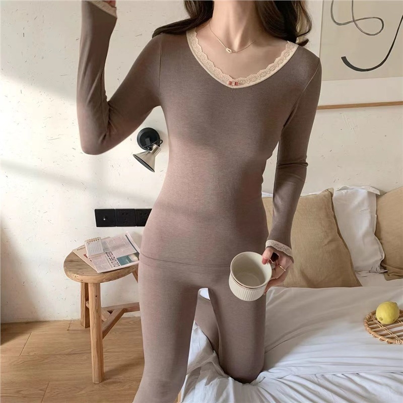 Moterų terminis apatinių komplektas su ilgu viršutiniu ir kelnėmis, aptemptas siluetas, aukšta juosta, rudens-žiemos pagrindinis sluoksnis — Poliesteris; pagrindinis audinys: triušio kailis; ekstra storas 401–500 g/m²; vienas sluoksnis; liesas kirpimas