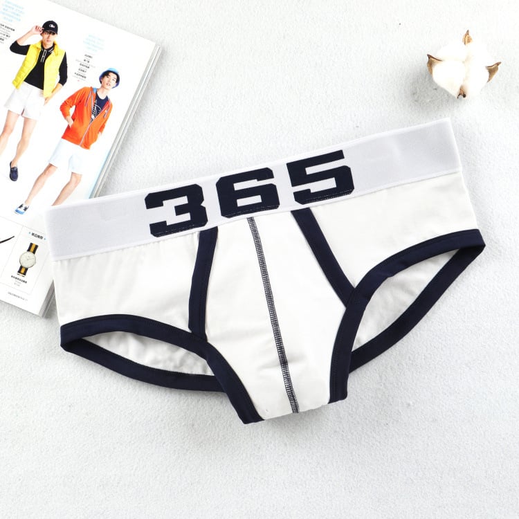 Slipuri bărbați talie joasă, talie lată — respirabile, culoare solidă, țesătură principală 95% bumbac (spandex/lycra), căptușeală în zona croșei 100% bumbac