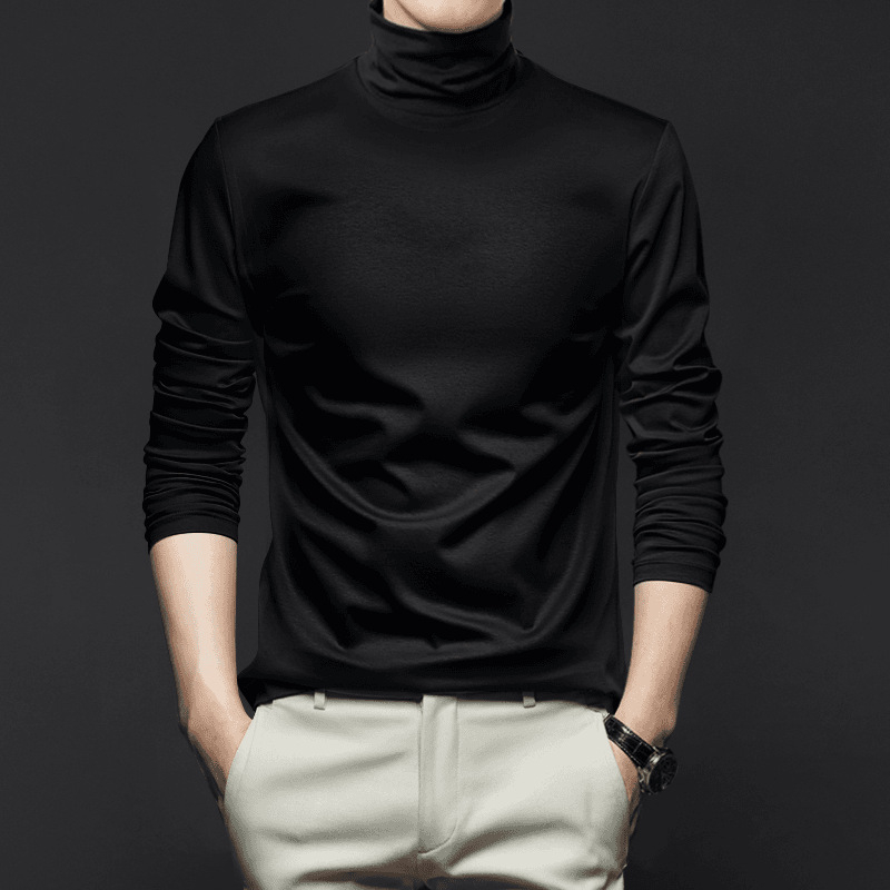 Tricou din bumbac mercerizat cu mâneci lungi, guler înalt, croială lejeră; compoziție 86.9% bumbac, 10.9% poliester, 2.2% elastan; greutate 180–250 g