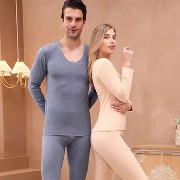Termalni komplet donjeg rublja, poliester, 90–95% poliester, debljina 201–250 g/m2, V-izrez, osnovni gornji dio s dugim rukavima i hlače, zadržava toplinu