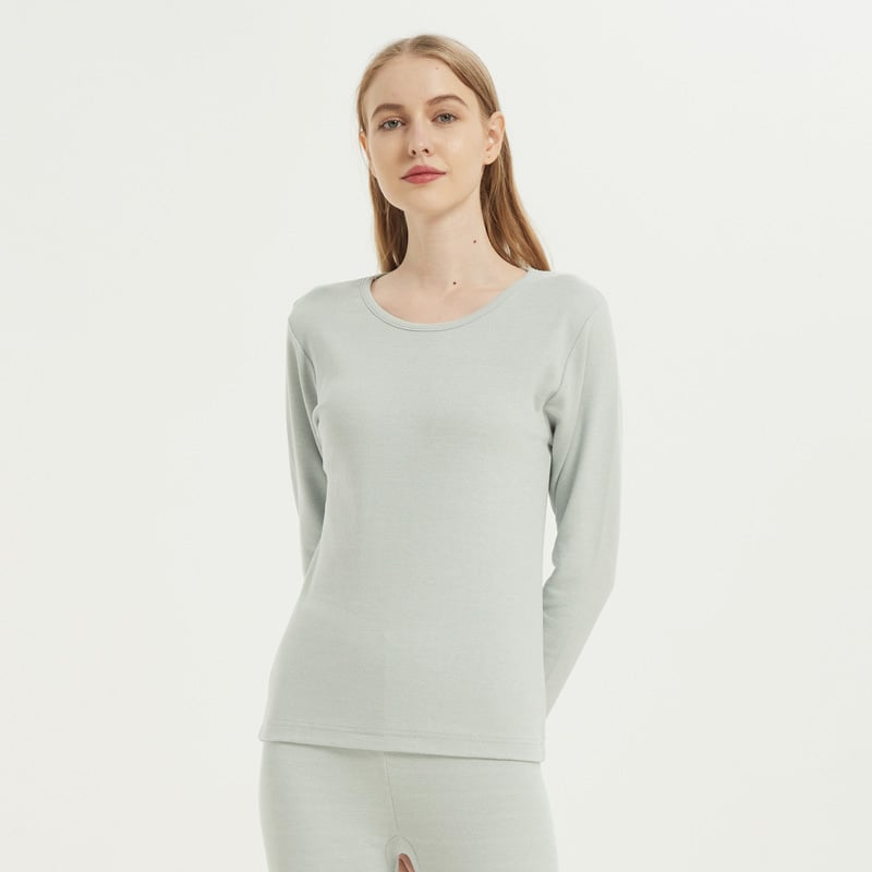 Set de lenjerie termică pentru femei (top și pantaloni), din acrilic, grosime extra 501–600 g/m2, strat unic, mâneci lungi, model uni, pentru toamnă-iarnă.