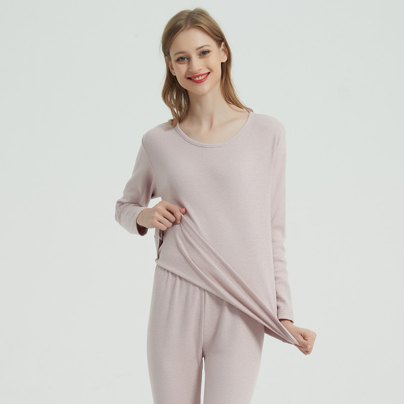 Set de lenjerie termică pentru femei (top și pantaloni), din acrilic, grosime extra 501–600 g/m2, strat unic, mâneci lungi, model uni, pentru toamnă-iarnă.