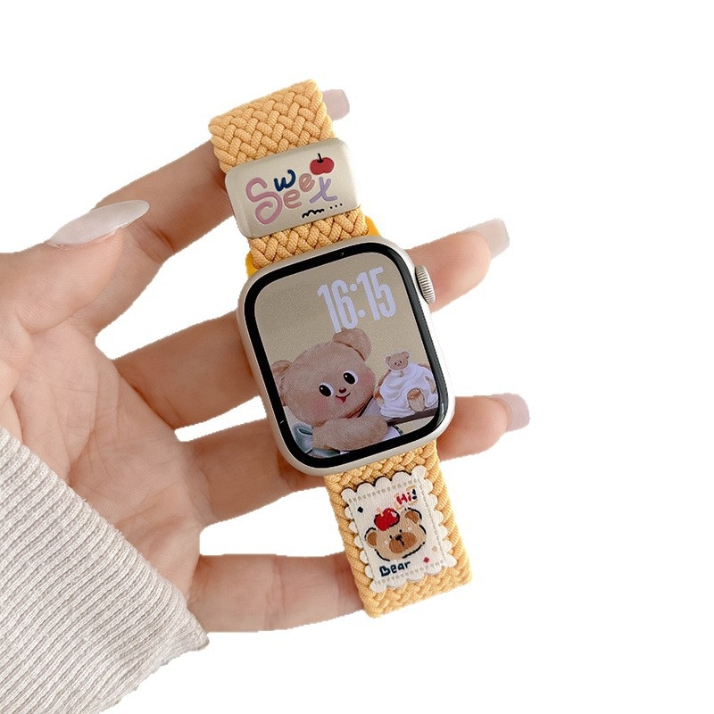 Remen za Apple Watch Series 10 od najlona, pleteni, s magnetskom kopčom i slatkim motivom medvjedića