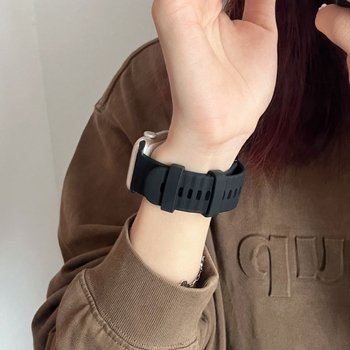 Silikonska narukvica za Apple Watch S8, moderan novi dizajn.
