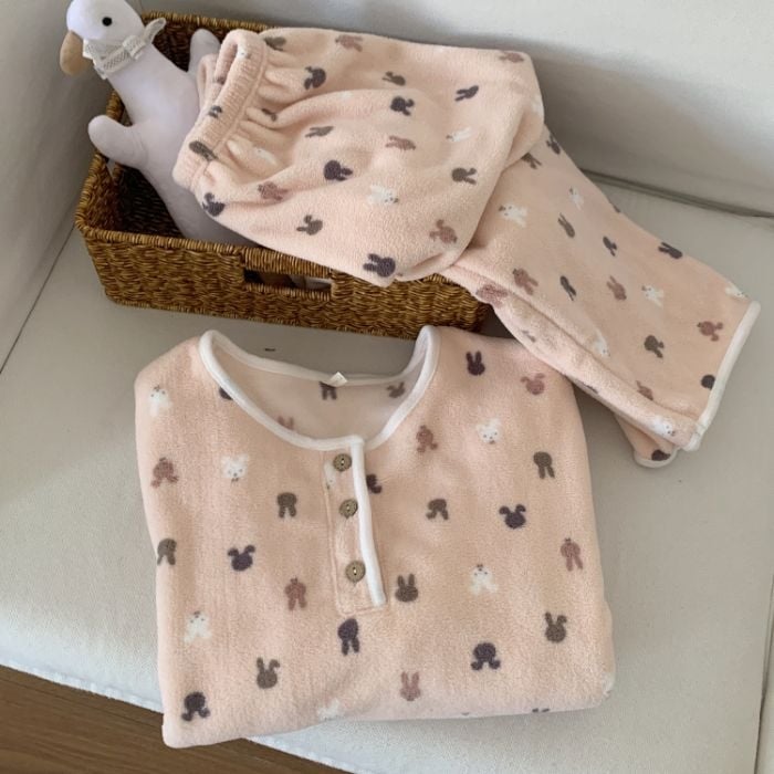 Női pizsamaszett, téli vastag poliészter, körkörös nyakú, hosszú ujjú