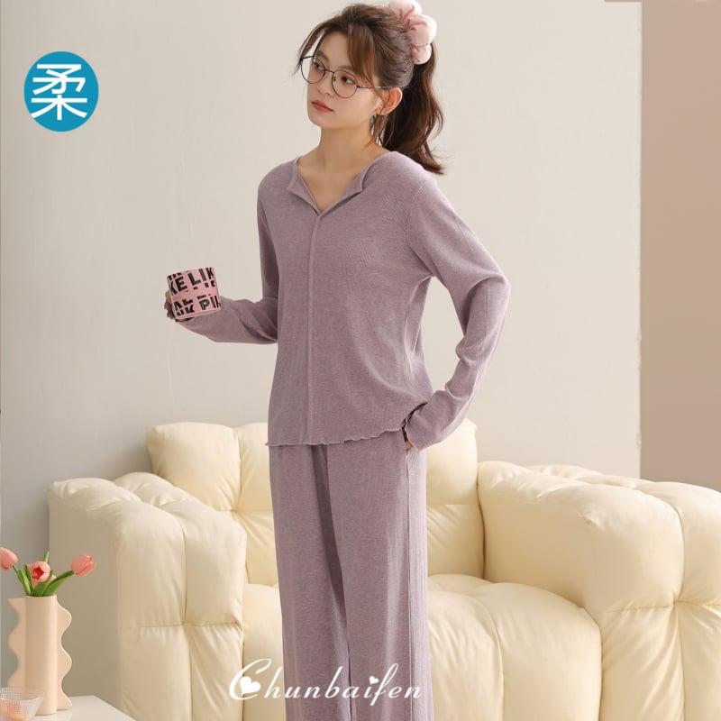 Set de pijama din amestec modal de bumbac, cu mâneci lungi și pantaloni lungi, țesătură ușoară, 161–180 g/m², compoziție: viscose 28,5%, poliester 66,5%, spandex 5%, pentru primăvară și toamnă, confort acasă