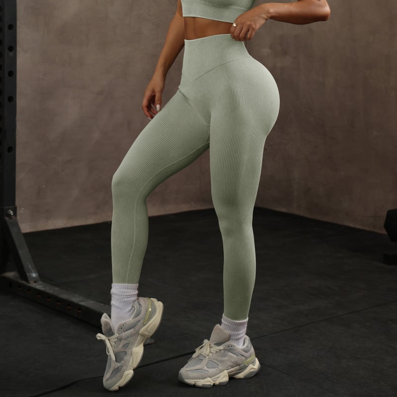 Set de yoga fără cusături pentru femei — Top scurt cu mânecă tip pulover + Pantaloni de yoga talie înaltă pentru ridicare fesieri, amestec nylon/spandex 90/10, include inserții pentru sân