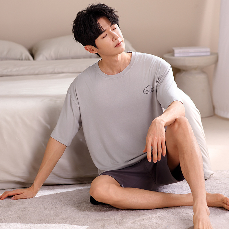 Modal vyrų pižamų komplektas vasarai: apvalia kaklo palaidinė, 3/4 rankovės, šortai, plonas kvėpuojantis audinys iš viskozės