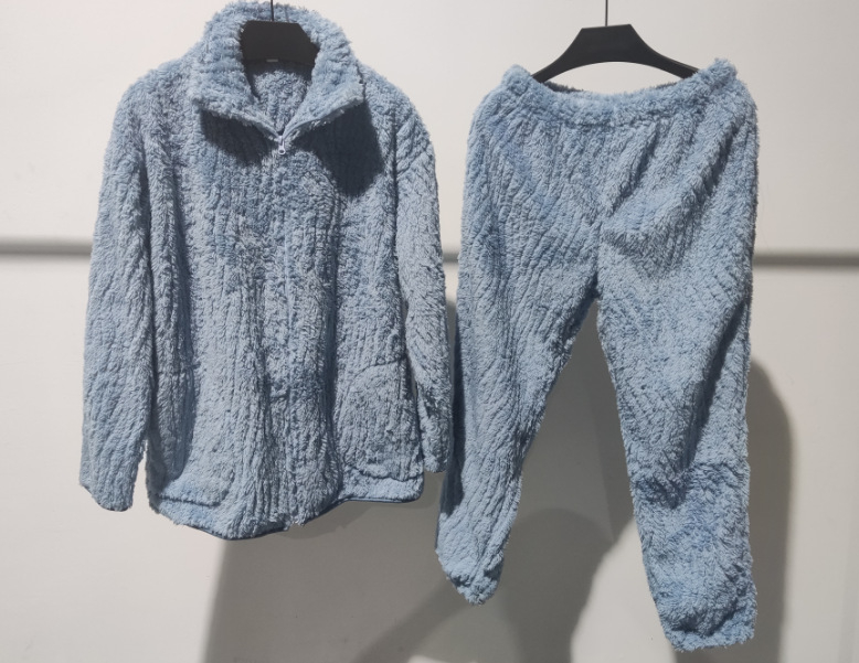 Set de pijamale din Arctic fleece, stil minimalist, țesătură groasă 181–200 g/m², mâneci lungi, pantaloni lungi