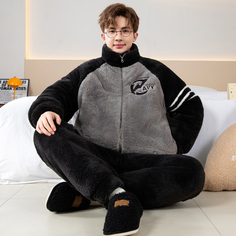 Vyriski pižamos komplektas iš koralo veliūro fliso su kardiganu – stora, šilta, ilgos rankovės ir kelnės, poliesteris 90–95%, žiema, namų dėvėjimui