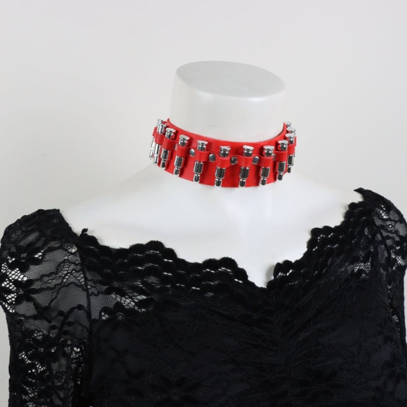 Unisex pank stiliaus kaklo papuošalas su kulkos pakabuku (sąlyginis lydinys), dirbtinė oda, peilio grandinė, daugiasluoksniai geometriniai raštai, cosplay aksesuaras