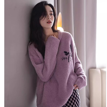 Pijamale Coral Velvet, căptușite gros, guler rotund, mâneci lungi, pantaloni