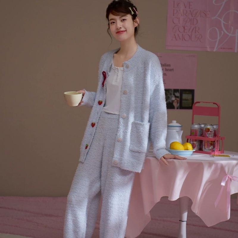 Pijamale Coral Velvet, căptușite gros, guler rotund, mâneci lungi, pantaloni