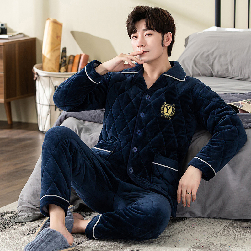 Vyrų Crystal Velvet kostiumas, paprastas kasdienis stilius (Crystal Velvet audinys, apykaklė su plačiu lapeliu, ilgos rankovės, 251–300 g/m2, 90–95% poliesterio)