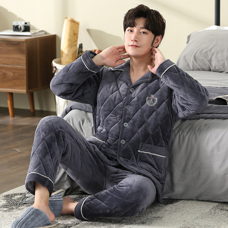 Vyrų Crystal Velvet kostiumas, paprastas kasdienis stilius (Crystal Velvet audinys, apykaklė su plačiu lapeliu, ilgos rankovės, 251–300 g/m2, 90–95% poliesterio)