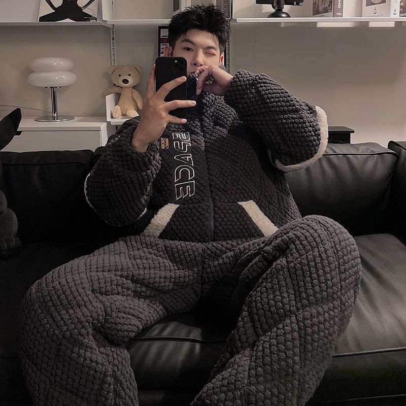 Elastinės medvilnės pižama su ilgomis rankovėmis, kvadratinė apykaklė, išlaiko šilumą