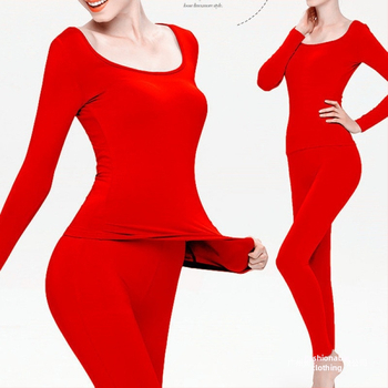 Moterų pieno pluošto termo komplektas – viršutinė palaidinė su apvaliu kaklu + ilgomis rankovėmis + ilgų kelnių, 50–70% pieno pluošto, vidutinio svorio