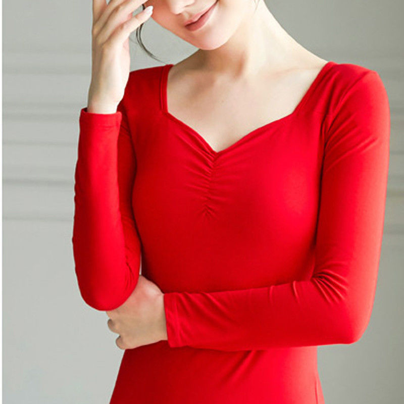 Moterų pieno pluošto termo komplektas – viršutinė palaidinė su apvaliu kaklu + ilgomis rankovėmis + ilgų kelnių, 50–70% pieno pluošto, vidutinio svorio