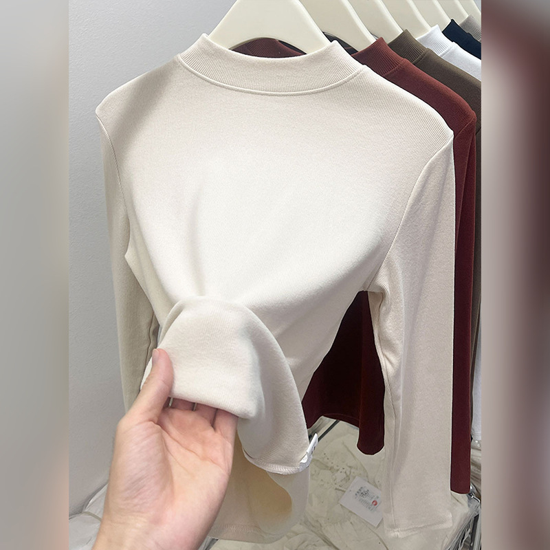 Modalinis pagrindinis topas su puse aukšto kaklo, ilgomis rankovėmis, laisvas kirpimas, žiema 2025