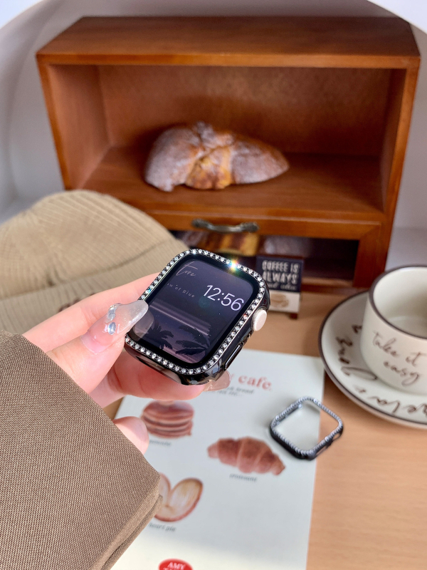 Zaštitna maska za Apple Watch S10 s potpunim pokrivanjem i integriranim zaštitnim staklom