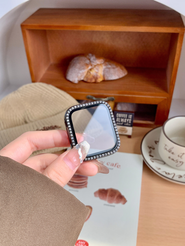 Zaštitna maska za Apple Watch S10 s potpunim pokrivanjem i integriranim zaštitnim staklom