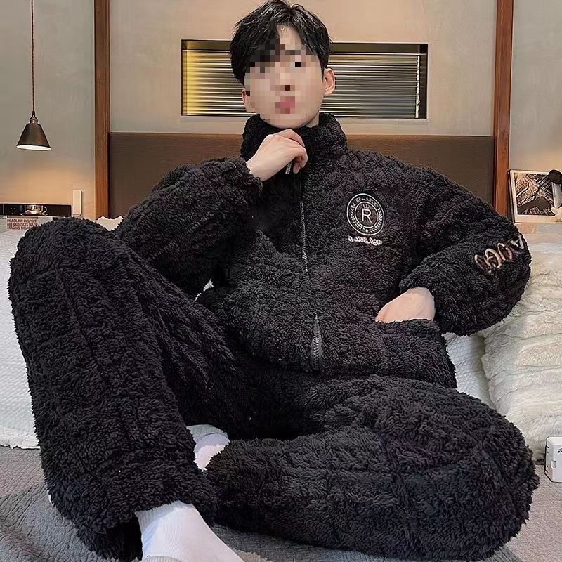 Žiemos pižamų komplektas - elastinis medvilnės audinys, stora fliso apdaila, stovima apykaklė, ilgos rankovės