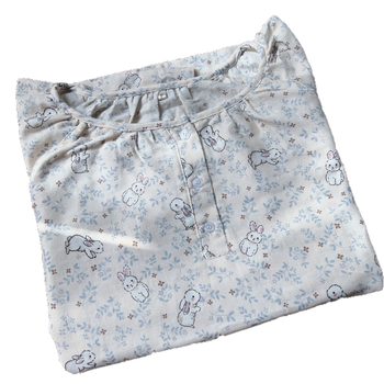 Νυχτικό από 100% βαμβάκι με μανίκια 3/4, διπλό στρώμα γάζας, λεπτό ύφασμα (121–140 g/m²) – γλυκό και χαριτωμένο για τη μητρότητα